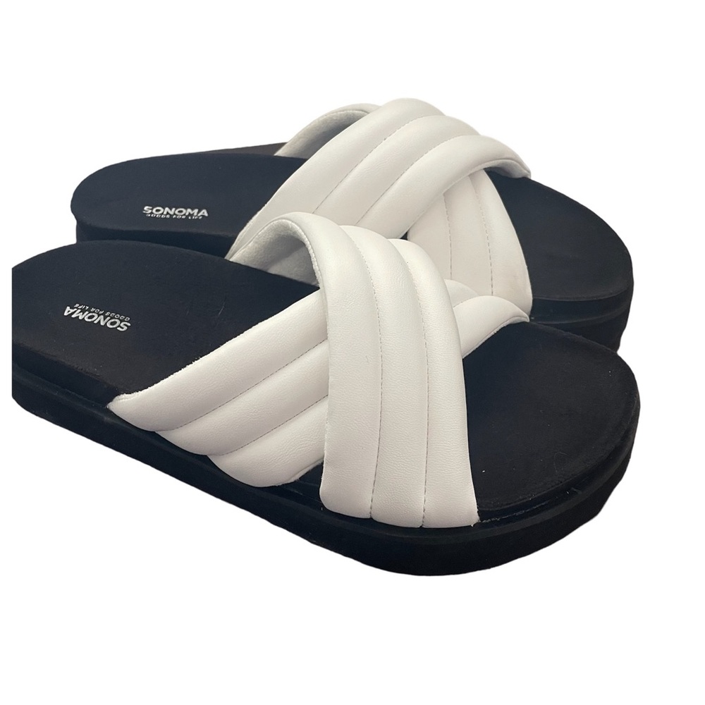 Sonoma Fusilli White Sandals NIB - 9